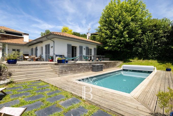 A louer MAISON  DE MAîTRE  SAINT JEAN DE LUZ