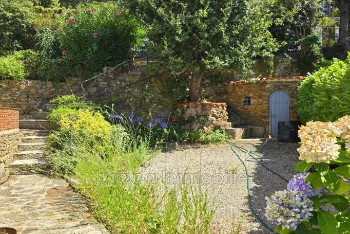 A vendre MAISON  5 PIECES 105 M2  LAROQUE DES ALBERES Village