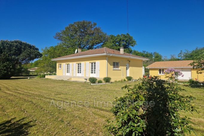 A vendre MAISON  4 PIECES 95 M2 BORD DE MER GRAYAN ET L HOPITAL
