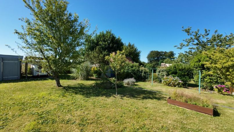 A vendre LONGèRE  5 PIECES 110 M2 BORD DE MER OFFRANVILLE