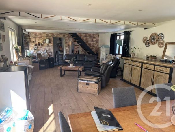 A vendre LONGèRE  7 PIECES 150 M2  NAMPONT