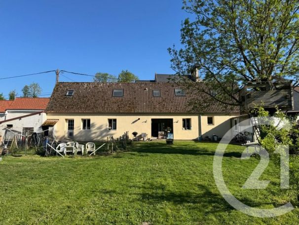 A vendre LONGèRE  7 PIECES 150 M2  NAMPONT