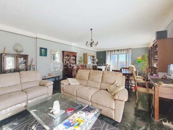 A louer APPARTEMENT T4 127 M2 BORD DE MER LA CIOTAT