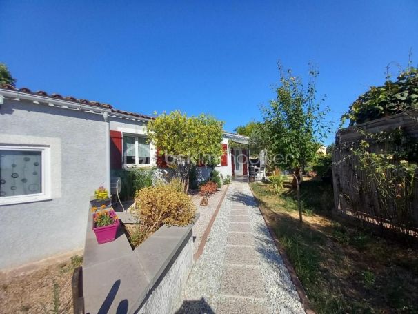 A louer MAISON  5 PIECES 120 M2  CANET