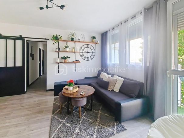 A louer APPARTEMENT T4 82 M2 BORD DE MER MARIGNANE