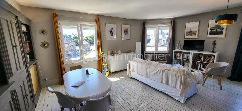 A louer APPARTEMENT T5 98 M2  VIRE