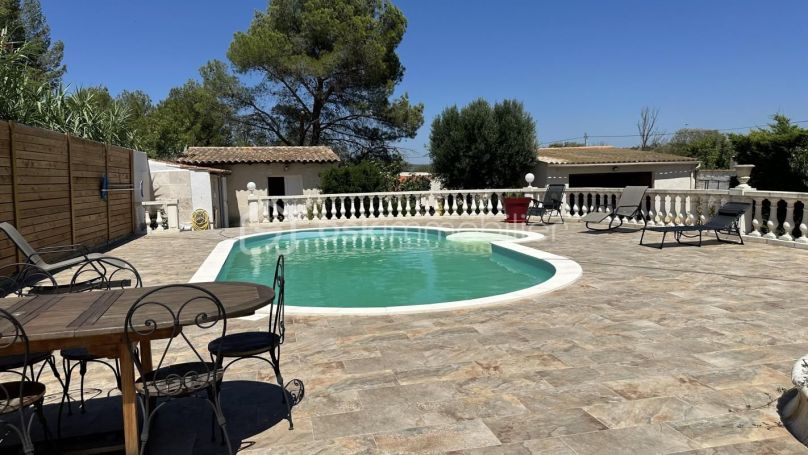 A louer MAISON  9 PIECES 280 M2 BORD DE MER SAINT ANDRE DE ROQUELONGUE