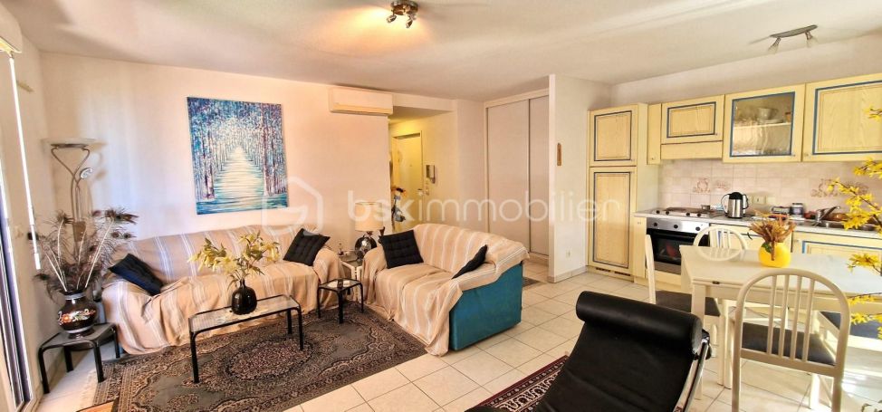 A louer APPARTEMENT T2 51 M2 TERRASSE VUE MER MENTON