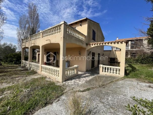 A vendre MAISON  5 PIECES 140 M2  MONTBAZIN