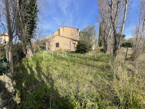 A vendre MAISON  5 PIECES 140 M2  MONTBAZIN