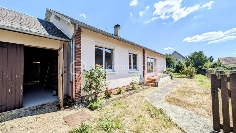 A louer LOFT  5 PIECES 92 M2  CREVECOEUR EN AUGE