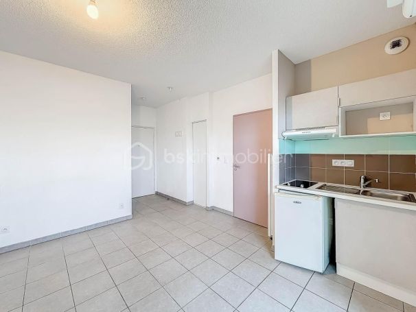 A louer STUDIO  25 M2 TERRASSE BORD DE MER NARBONNE
