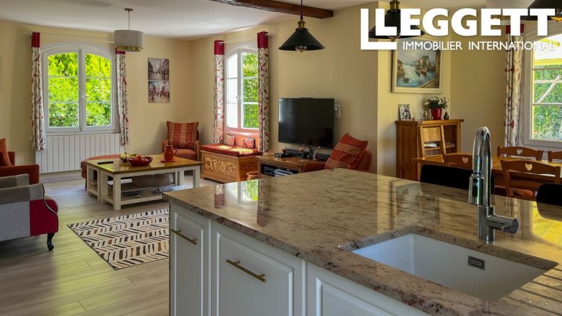 A louer MAISON  6 PIECES 231 M2  MEURSAC