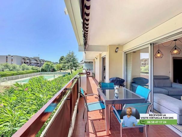 A louer APPARTEMENT T4 82 M2 TERRASSE BORD DE MER ANTIBES