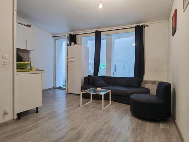 A louer APPARTEMENT DUPLEX T2 41 M2 TERRASSE BORD DE MER NARBONNE