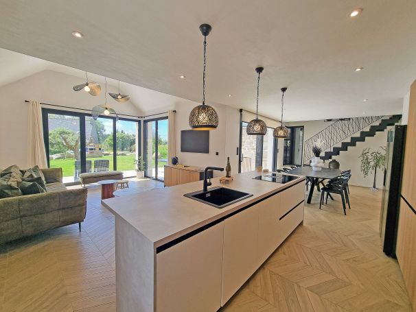vente Très belle maison contemporaine à Plounéour-Trez