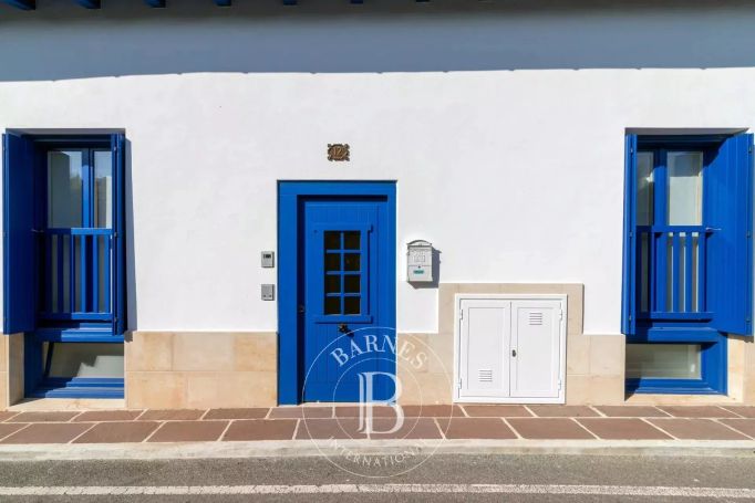 A vendre MAGNIFIQUE MAISON 20 PIECES 280 M² VIEILLE VILLE HONDARRIBIA