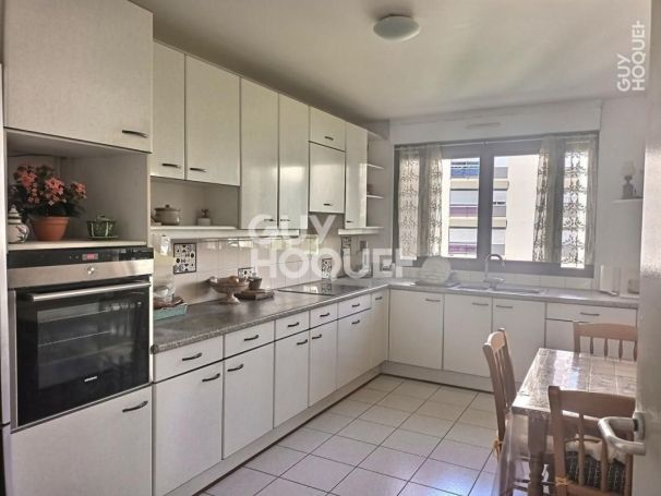 A louer APPARTEMENT T4 87 M2  MONTPELLIER