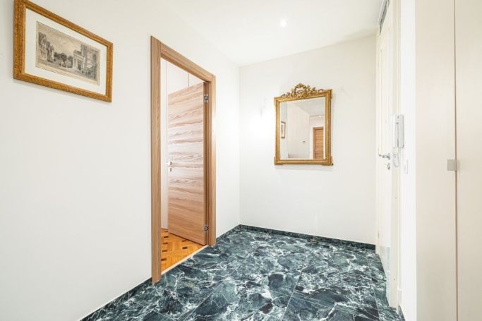 A louer APPARTEMENT T3 58 M2 BORD DE MER NICE