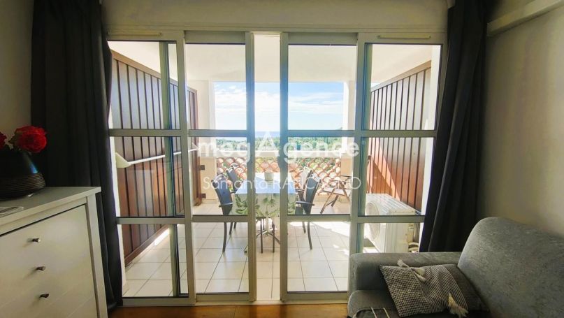A louer APPARTEMENT T2 28 M2 TERRASSE VUE MER SAINT RAPHAEL