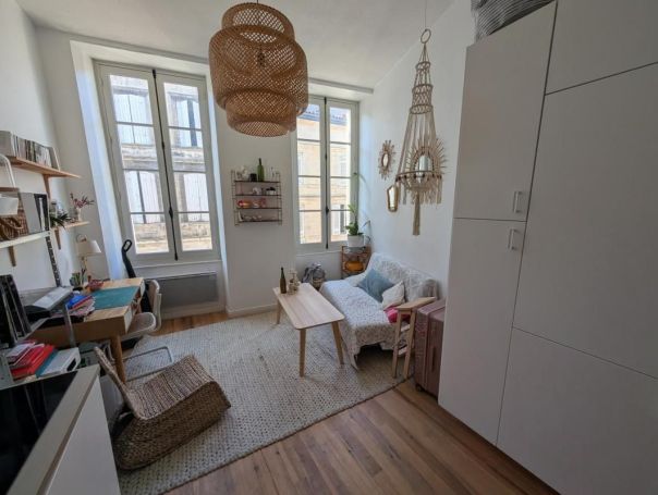 A louer APPARTEMENT T2 33 M2  BORDEAUX