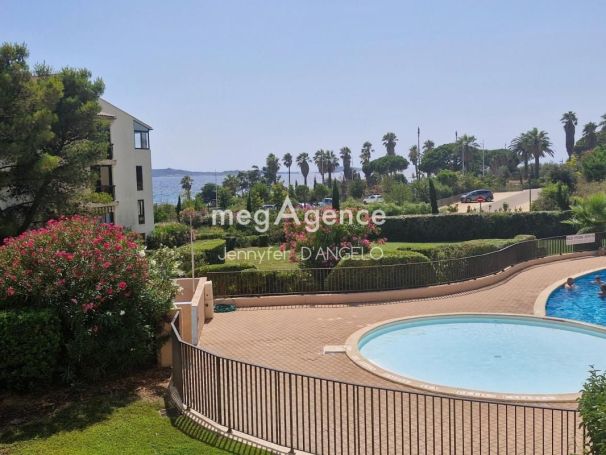 A louer APPARTEMENT T2 30 M2 VUE MER SIX FOURS LES PLAGES