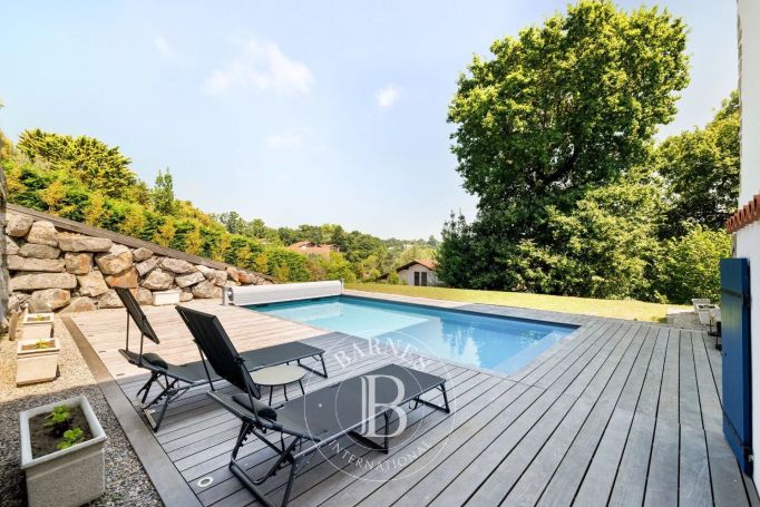 A vendre MAISON 7 PIECES 182 M² SAINT JEAN DE LUZ