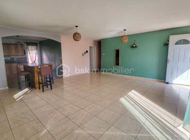 A louer MAISON  4 PIECES 95 M2  LEZIGNAN CORBIERES