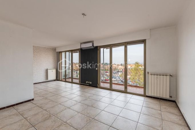 A louer APPARTEMENT T4 73 M2 BORD DE MER SIX FOURS LES PLAGES