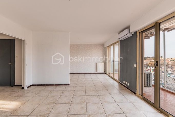 A louer APPARTEMENT T4 73 M2 BORD DE MER SIX FOURS LES PLAGES
