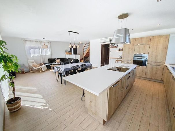 A louer MAISON  4 PIECES 122 M2 BORD DE MER SAINT NAZAIRE D AUDE