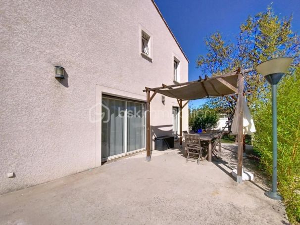 A louer MAISON  4 PIECES 122 M2 BORD DE MER SAINT NAZAIRE D AUDE