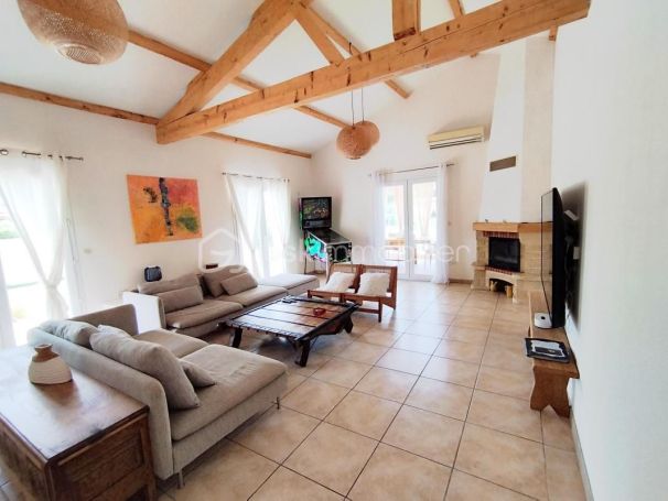 A louer MAISON  9 PIECES 219 M2  GIGNAC