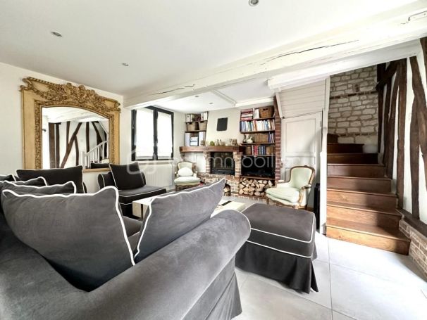 A louer MAISON  DE MAîTRE  CAMON