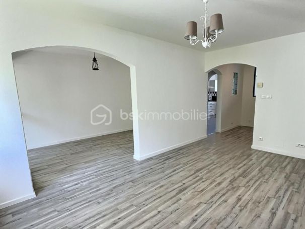 A louer APPARTEMENT T3 82 M2 TERRASSE BORD DE MER SETE