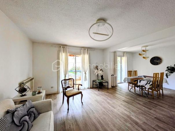 A louer APPARTEMENT T4 78 M2 TERRASSE  DRAGUIGNAN