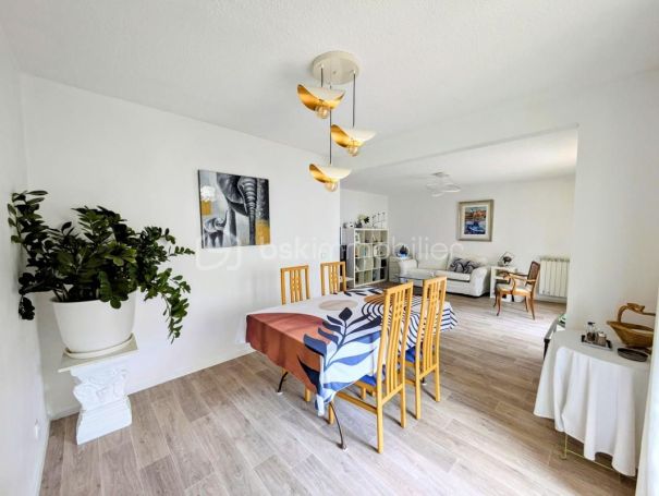 A louer APPARTEMENT T4 78 M2 TERRASSE  DRAGUIGNAN
