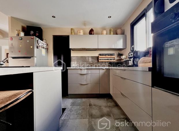 A louer MAISON  5 PIECES 120 M2  COLOMBIERS