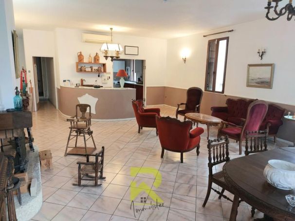 A vendre MAISON  DE MAîTRE BORD DE MER GRUISSAN