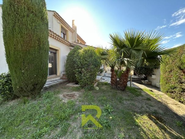 A louer MAISON  DE MAîTRE  BEZIERS