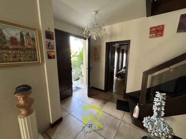 A louer MAISON  DE MAîTRE  BEZIERS