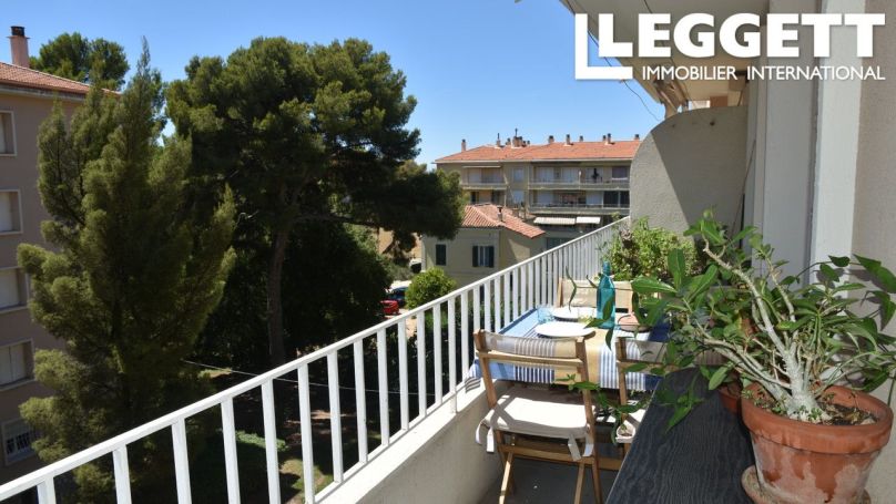 A louer APPARTEMENT T5 86 M2 BORD DE MER TOULON