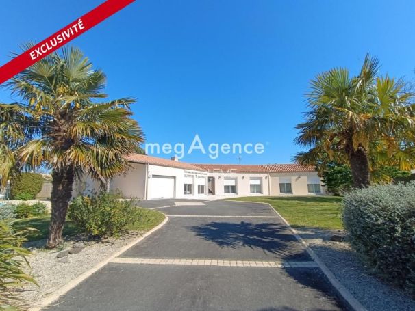 A louer MAISON  7 PIECES 163 M2  AIZENAY