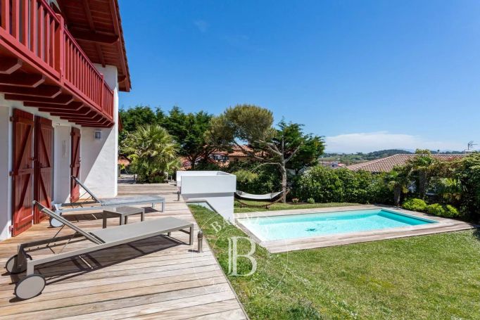 A vendre BELLE MAISON 7 PIECES PLAGE A PIEDS BIDART