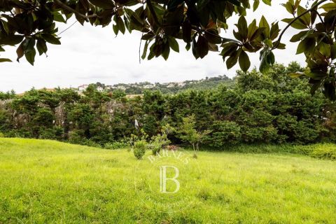 A vendre TERRAIN CONSTRUCTIBLE 925 M² URRUGNE PLAGE DE SOCOA / PROCHE SAINT JEAN DE LUZ