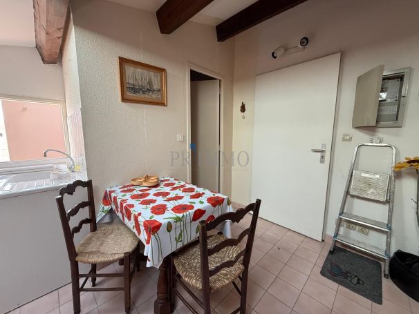 A vendre STUDIO  20 M2 BORD DE MER FREJUS