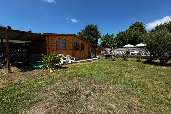 A vendre MAISON  6 PIECES 140 M2 BORD DE MER HOURTIN