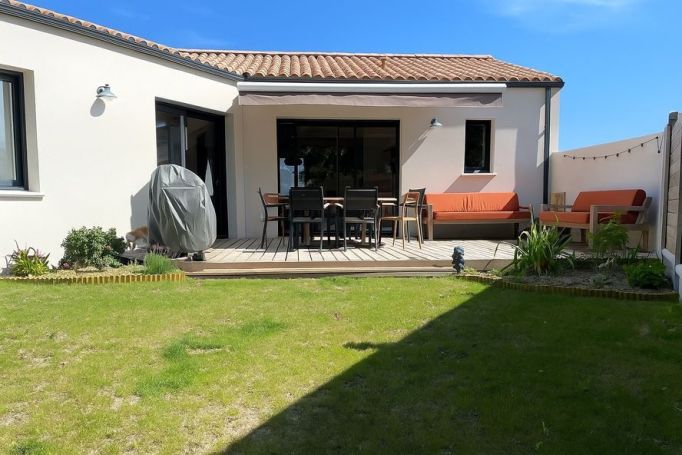 A vendre MAISON  4 PIECES 92 M2 BORD DE MER SAINT JEAN DE MONTS