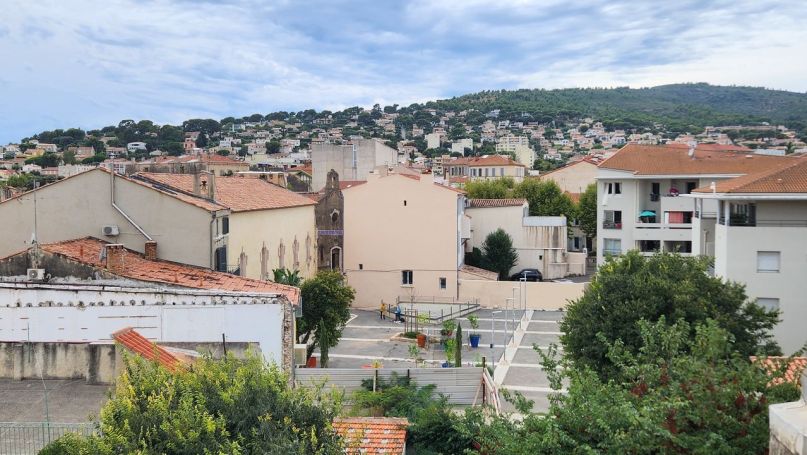 A louer APPARTEMENT T4 66 M2 BORD DE MER LA CIOTAT