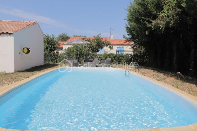 A louer MAISON  4 PIECES 100 M2  SAINT MAMERT DU GARD